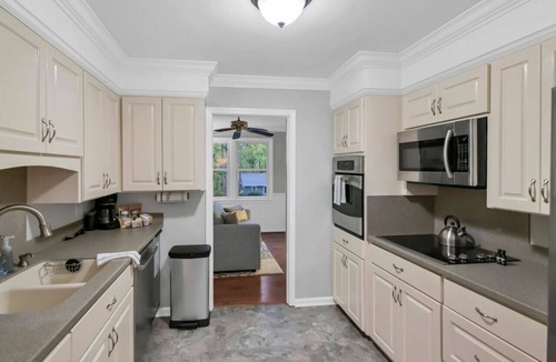 Harbison House | The Quail's Nest of Harbison | Sleeps 8
