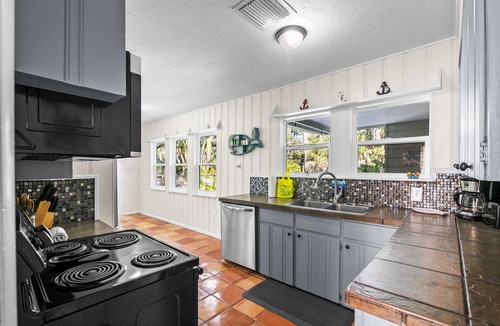 River District House | The River House, Classic historic charm!