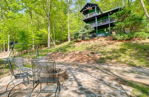 Ellijay House | 'The River Rest' Ellijay Cabin w/Hot Tub!