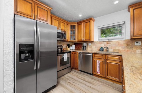 Riverside Park House | The Riverside Retreat #2