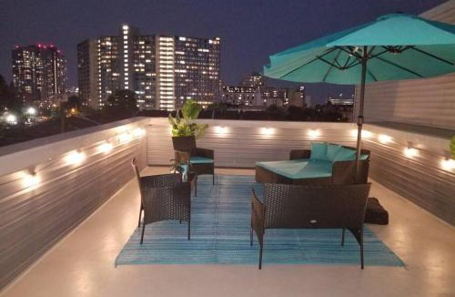 West Philadelphia Apartment | THE ROOFTOP OASIS