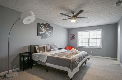 Conyers House | The Rosewood Townhouse - 10 mins to horse park!