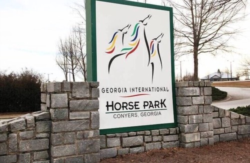 Conyers House | The Rosewood Townhouse - 10 mins to horse park!