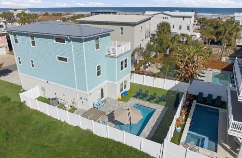 St. Augustine Beach House | The Salty Blue l Pool l Walk to Beach