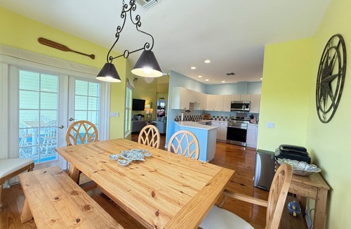 North Naples House | The Salty Snook Retreat