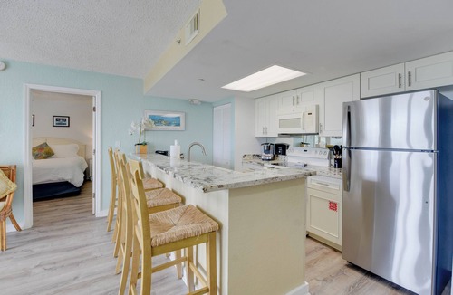 Key West Condo | The Samana Cay | Tropical, Airy Retreat w/Private Balcony, Pool!