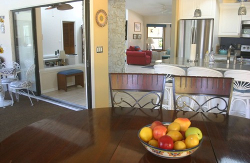 Interchange Square House | "THE SANCTUARY" "Your home away from home! Location, Location, Location!