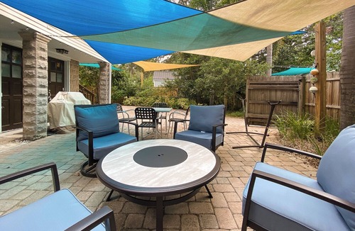 Gulfport House | The Sand Dollar - Historic Charm Meets Historic District Beach Chic