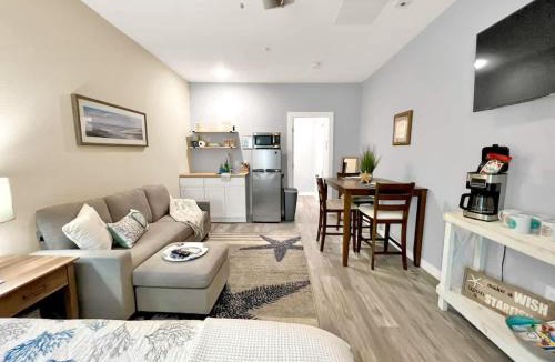 Fort Walton Beach Apartment | The Sand Dollar Beach at FWB - Unit 4