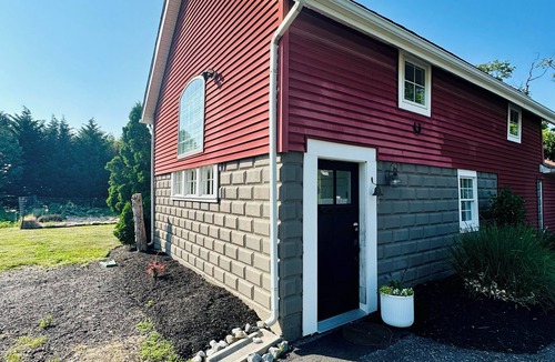 Lower Township Cottage | The Scallop Shack North Cape May - Walk to CM Winery and Nauti Distillery!