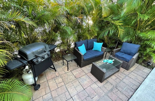 Fort Myers Beach Apartment | The Seahorse Suite. Welcoming guests back to Ft Myers Beach! 2 bedroom, 2 bath
