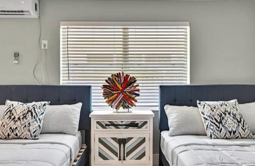 North Beach Apartment | The Shell on Walnut Studio Hollywood Beach Free Parking