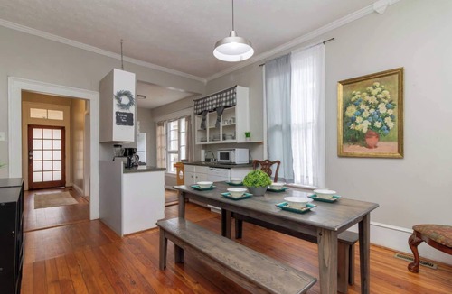Columbus Apartment | The Sunny Southern Manse Front Unit Walk Downtown