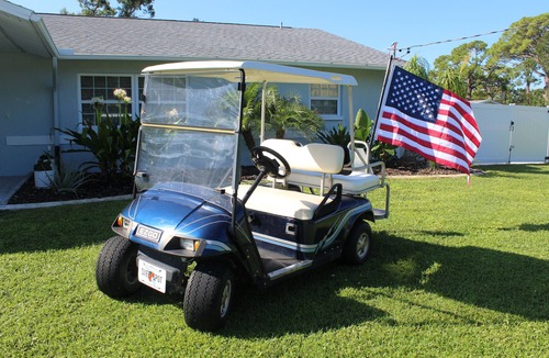 Englewood House | "The Sweet Spot" 3/2 Pool Home With Golf Cart in the Heart of Old Englewood