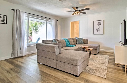 North Corals House | 'The Teal House' - Pool & Yard, 2 Mi to Beach