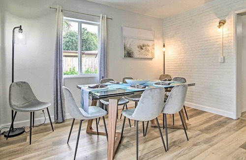 North Corals House | 'The Teal House' - Pool & Yard, 2 Mi to Beach