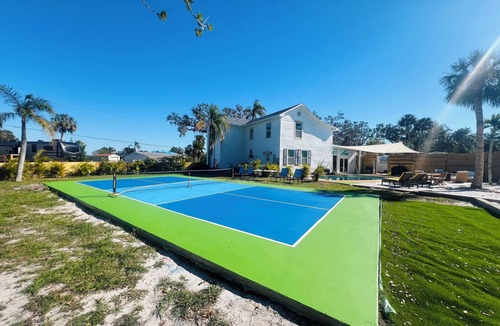Bradenton House | The Ultimate Family Getaway! Private Pool, Pickleball & Relaxing Retreat!