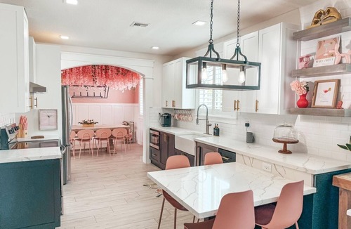 Country Walk House | The ultimate pink getaway for bachelorette parties and girls’ trips!