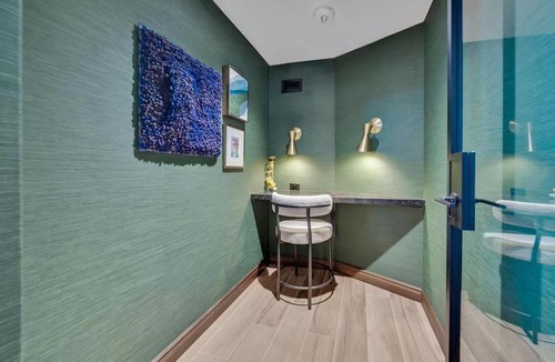 Buzzard Point Apartment | The View - Navy Yard Washington DC