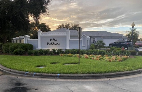 Belle Aire Villa | The Villages Fl. Villa Courtyard “Relax Villa" Rest, Fun, Golf, 100 Rec.centers.