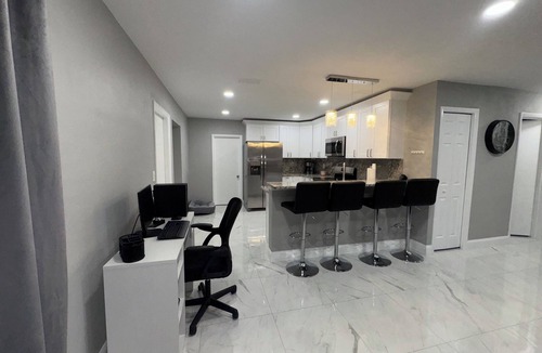 Spring Hill House | The VIP Lounge!