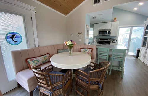 Jacksonville Beach House | The Whale - Free Pet Beachside Cottage! Summer special pricing