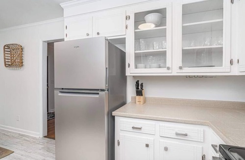 Oak Grove House | "The White House" 10/10 location!