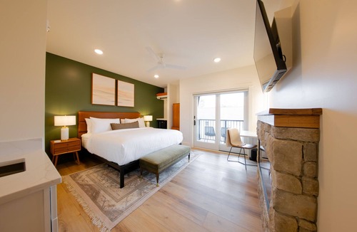 Blowing Rock Hotel | The Windmoor Hotel