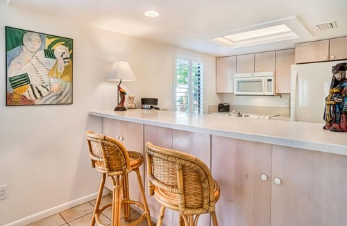 Captiva Condo | This 3 bedroom townhome 2.5 baths has everything for the perfect beach vacation.