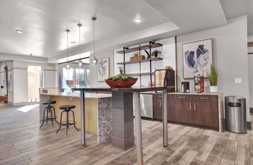 Loring Heights Apartment | This apartment is a 2 bedroom(s), 2 bathrooms, located in Atlanta, GA.