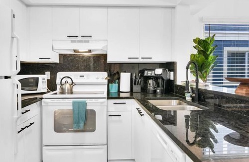 Mission Bay Apartment | This apartment is a 0 bedroom(s), 2 bathrooms, located in Boca Raton, FL.