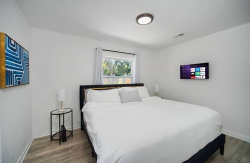 Murray Hill Apartment | This apartment is a 2 bedroom(s), 1 bathrooms, located in Jacksonville, FL.