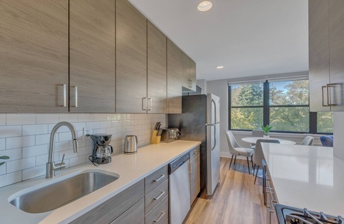 East Falls Apartment | This apartment is a 2 bedroom(s), 1 bathrooms, located in Philadelphia, PA.