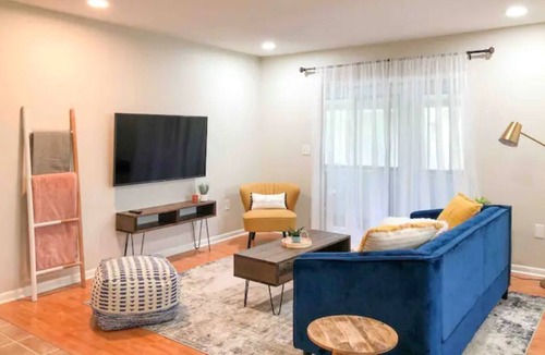 Dixieland Condo | This condominium is a 3 bedroom(s), 2 bathrooms, located in Lakeland, FL.