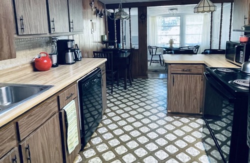 Chiefland House | This Retreat sits directly on the Suwannee River and is your getaway to Nature