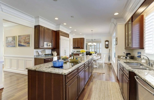 Annapolis House | This thoughtfully styled home overlooks the Bay and is perfect for your Annapolis escape.