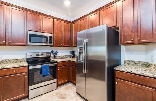 Gran Paradiso House | This townhouse is a 3 bedroom(s), 2.5 bathrooms, located in Venice, FL.