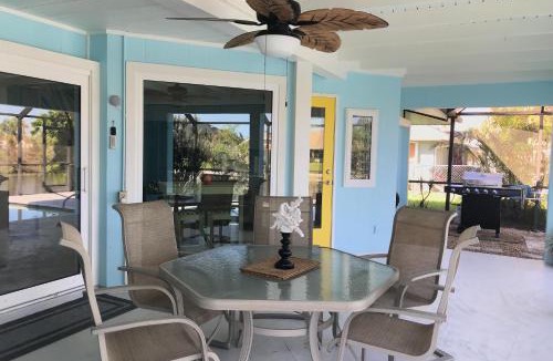 Fort Myers House | Three Palms Retreat