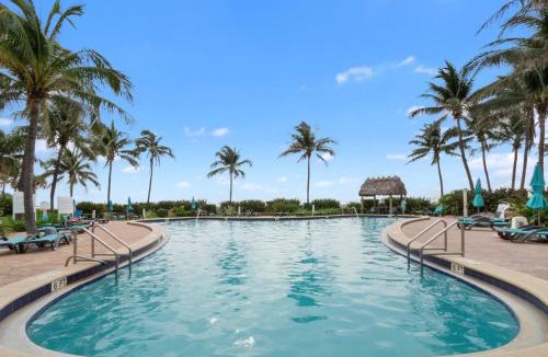 Hollywood South Central Beach Apartment | Tides in Hollywood Beach By My Miami Vacation