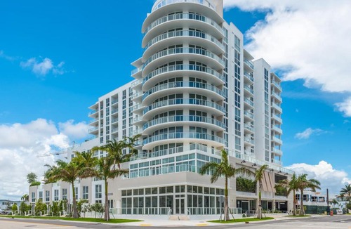 Central Beach Apartment | Tiffany House