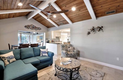 Marco Island House | Tigertail Beach Beauty