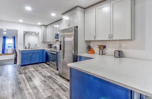 United Central House | Tiki Bungalow - Private Pool - Tropical & Spacious