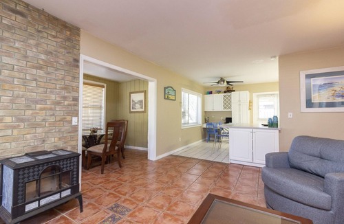 St. Augustine Beach House | Tiki Hut ~ Excellent Location ~ 1 house off the Beach!
