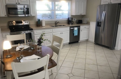 Englewood Apartment | Tiki Life ! Relax and Enjoy w/m discount! Close to beaches without the costs!
