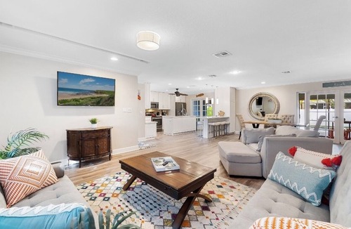 Dania Beach House | TIKI Retreat! Pool/game room! 5min to FLL and BEACH!