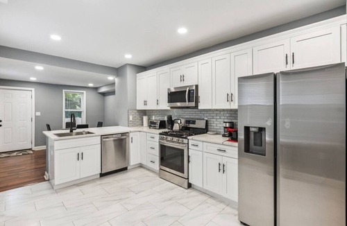 Downtown Wilmington House | Tilton Midtown - Modern Comfort