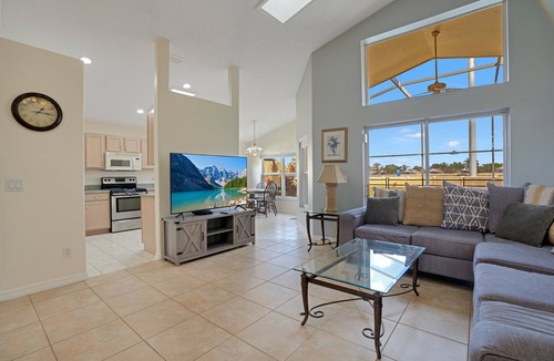 Windsor Palms Villa | *Tinkerbells Castle 1* Private Pool & Spa Overlooking Lake & Disney Fire Works