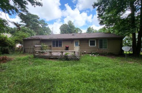 Snellville Apartment | Tiny Cute Home 9 miles from Stone Mountain Park