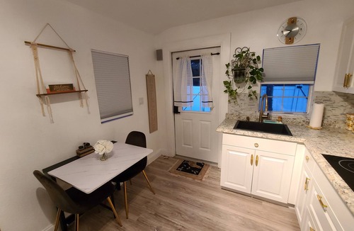 Longwood Cottage | Tiny Hidden Cottage