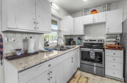 Townsend House | Tiny Home, Majestic View & Hobby Farm Free Kayaks